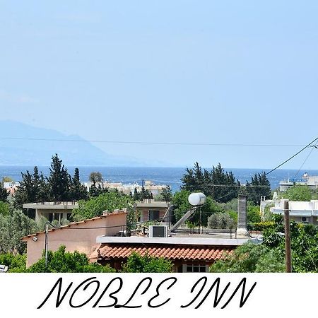 Noble Inn Лутраки Екстериор снимка
