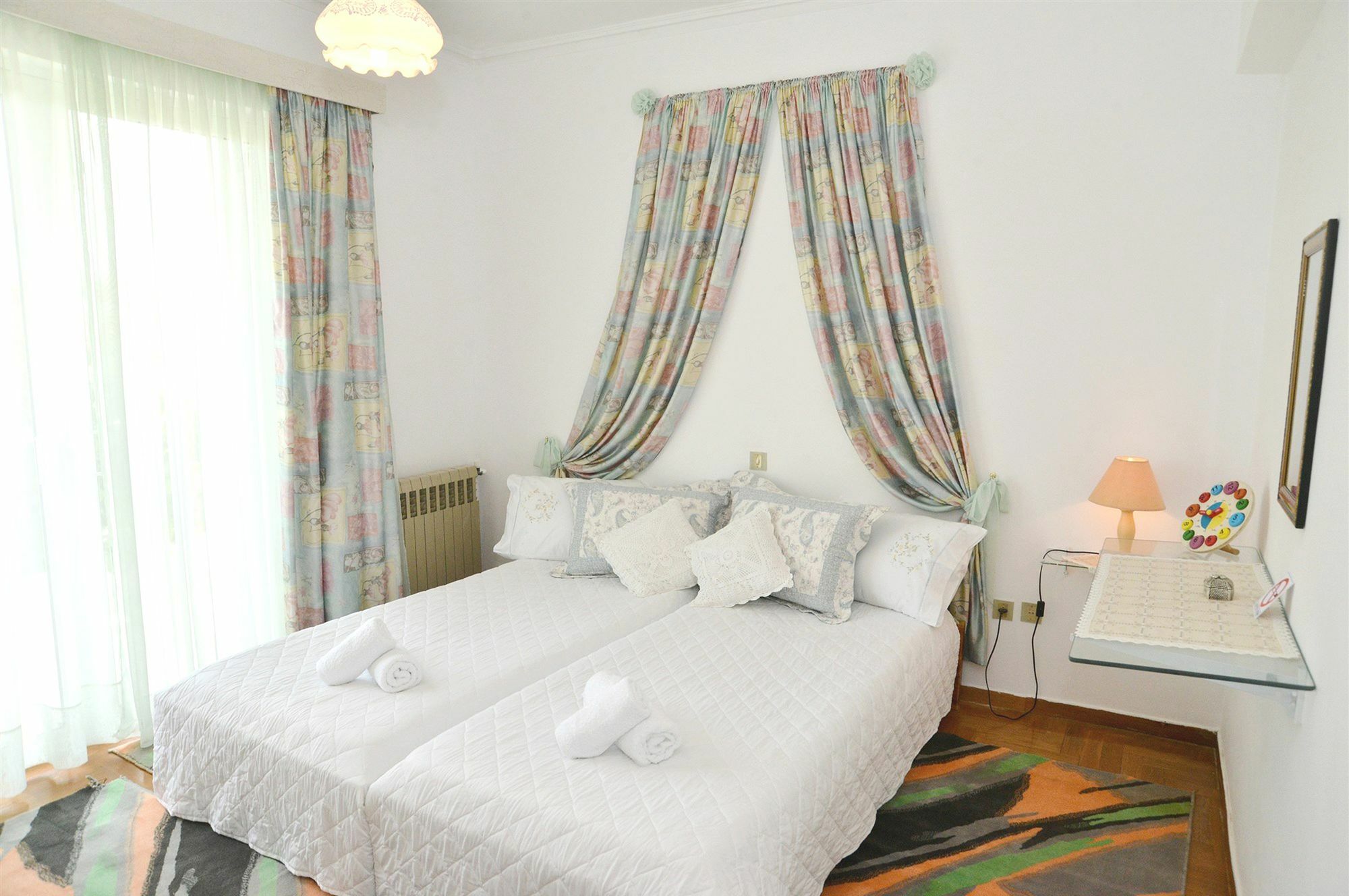 Noble Inn Лутраки Екстериор снимка